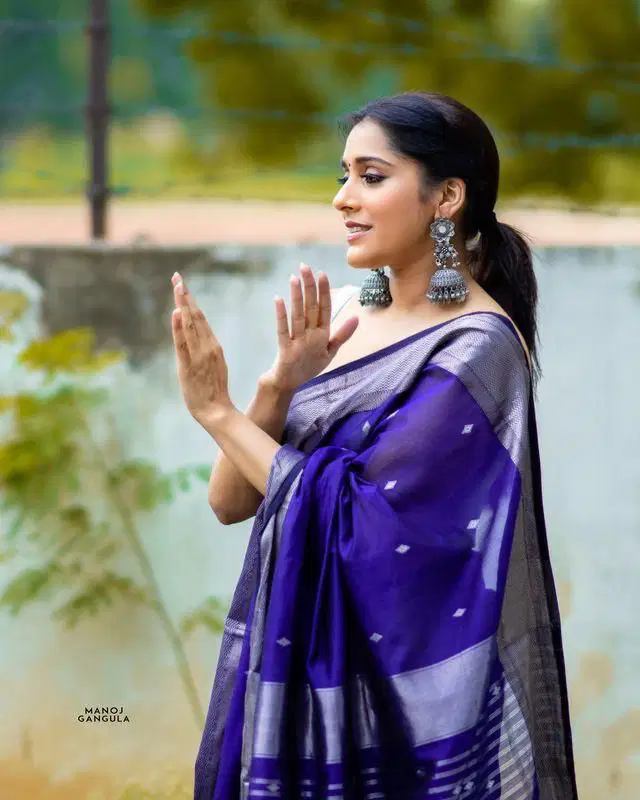 KT 43 Banarasi Silk Designer Sarees Catalog
