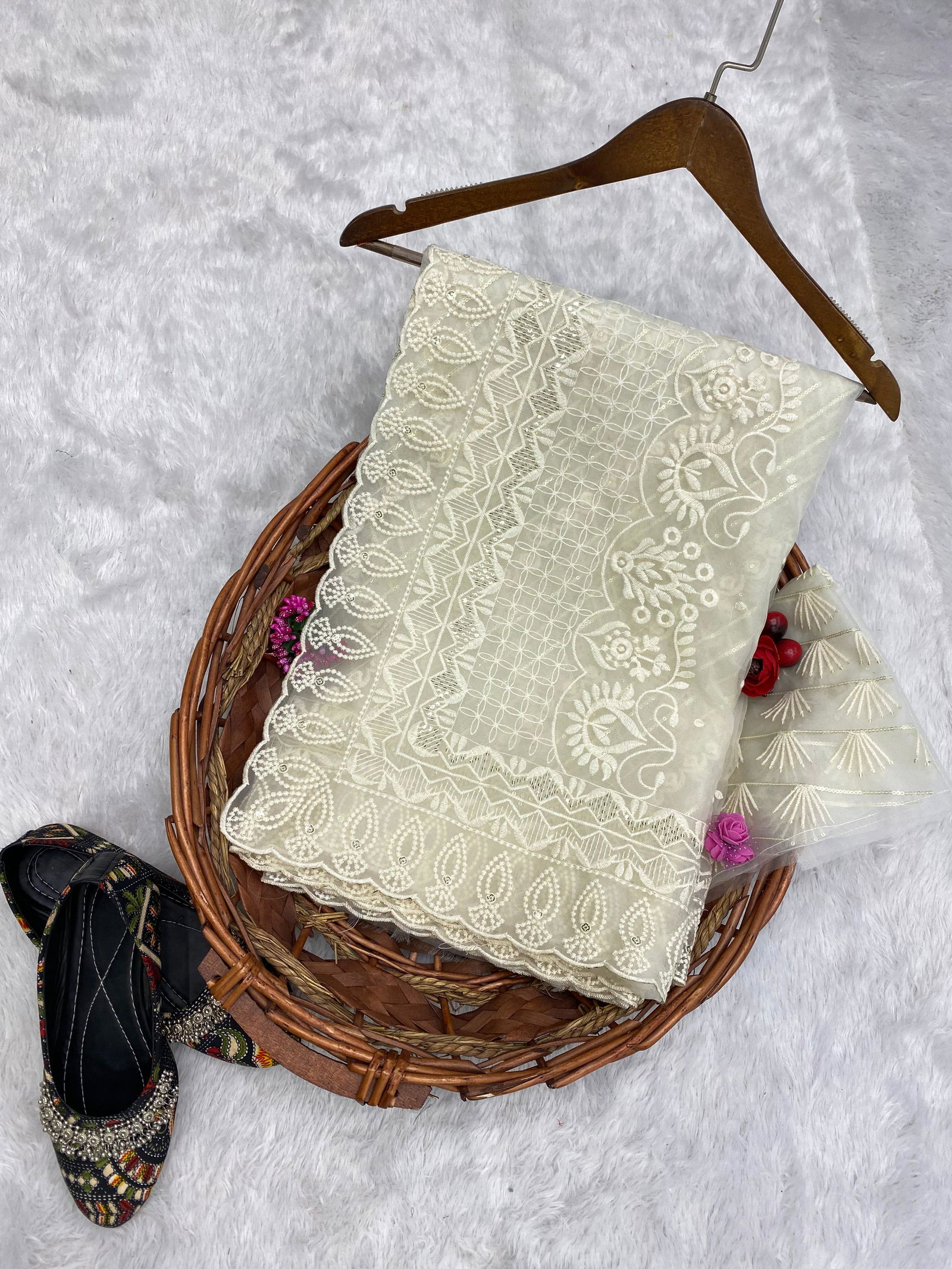 LG-1771 Butterfly Heavy Net Party Wear Sarees Catalog