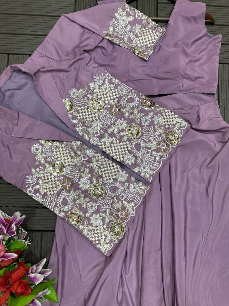 Bt 7092 Silk Embroidered Stylish Indo Western Wholesale Suppliers In Mumbai
