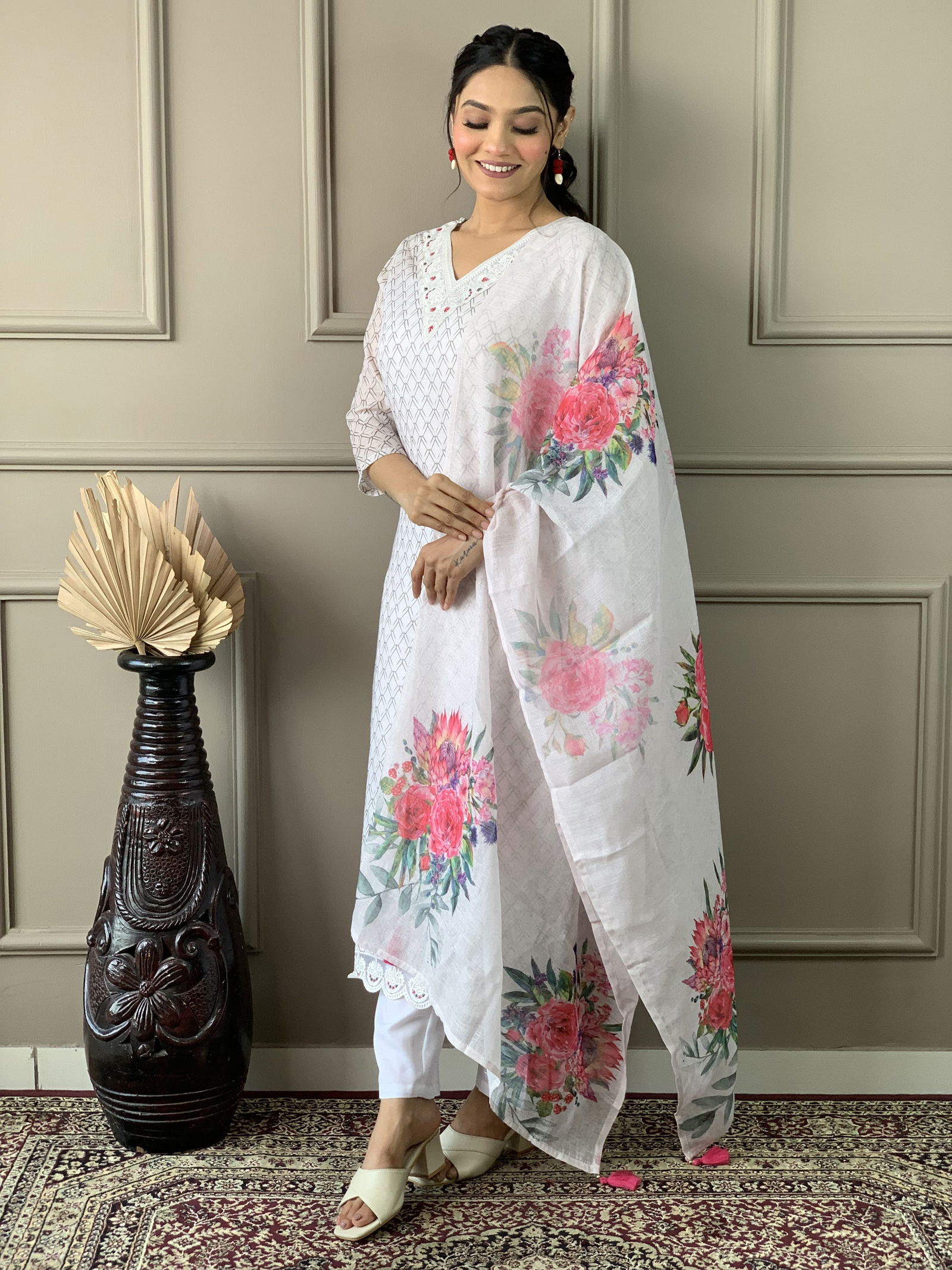 KF 550 Kalaai Designer Straight Cut Kurti With Bottom Dupatta Suppliers In India