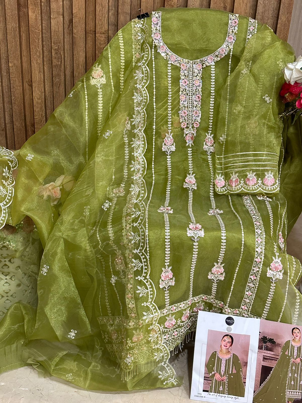 Dn 1258 By Mehboob Tex Organza Pakistani Salwar Suit Exporters in India