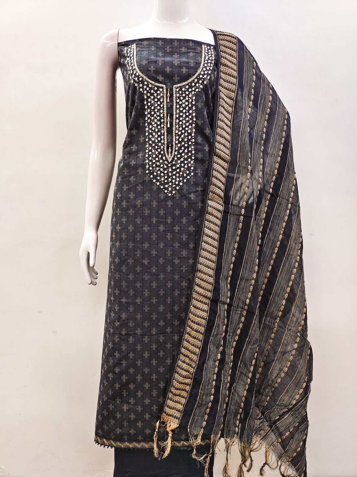 Gangour Nx Cotton Jacquard Handwork Non Catalog Dress Material Wholesale Shop In Surat
