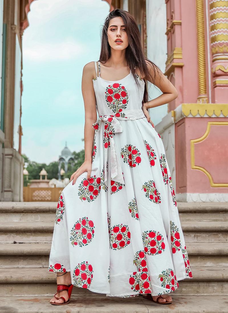 STYLISHTA VOL 8 BEAUTIFUL MUSIN FABRIC AND DIGITAL PRINT COLLECTION OF 4 PCS WITH FULL STITCHED GOWNS