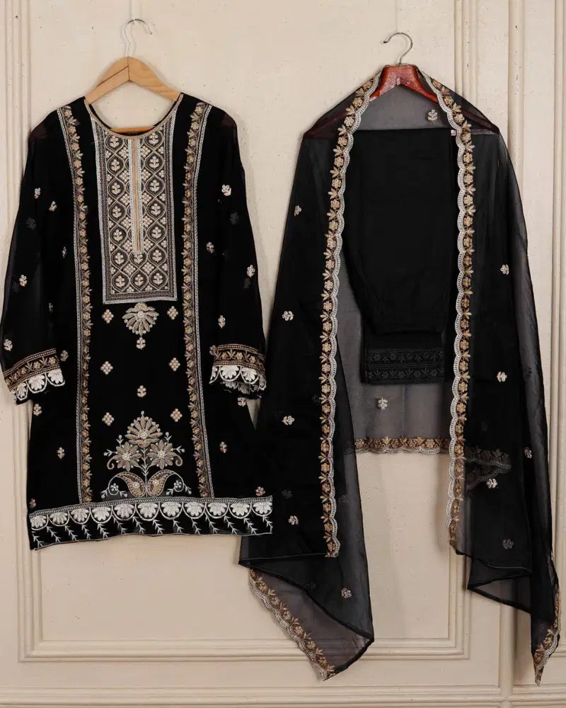 Halimacreation Kids Dn 04 Pakistani Salwar Suits Kids Wear Wholesale Online