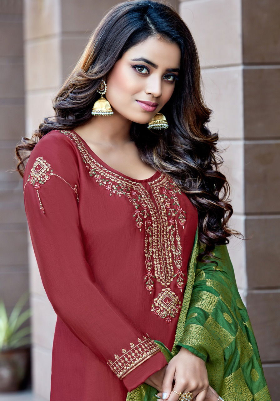 PARRA LIHAAZ Latest Heaavy Festive wear Fancy Designer Cinon With Embroidery Work And Hand Diamond Readymade Salwar Suit Collection