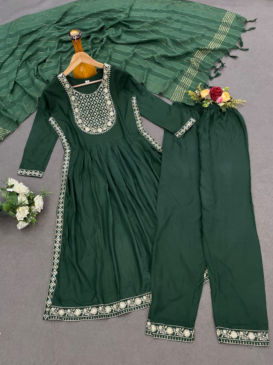 Shamal Reyon Naira Cut Kurti With Bottom Dupatta Suplliers In India