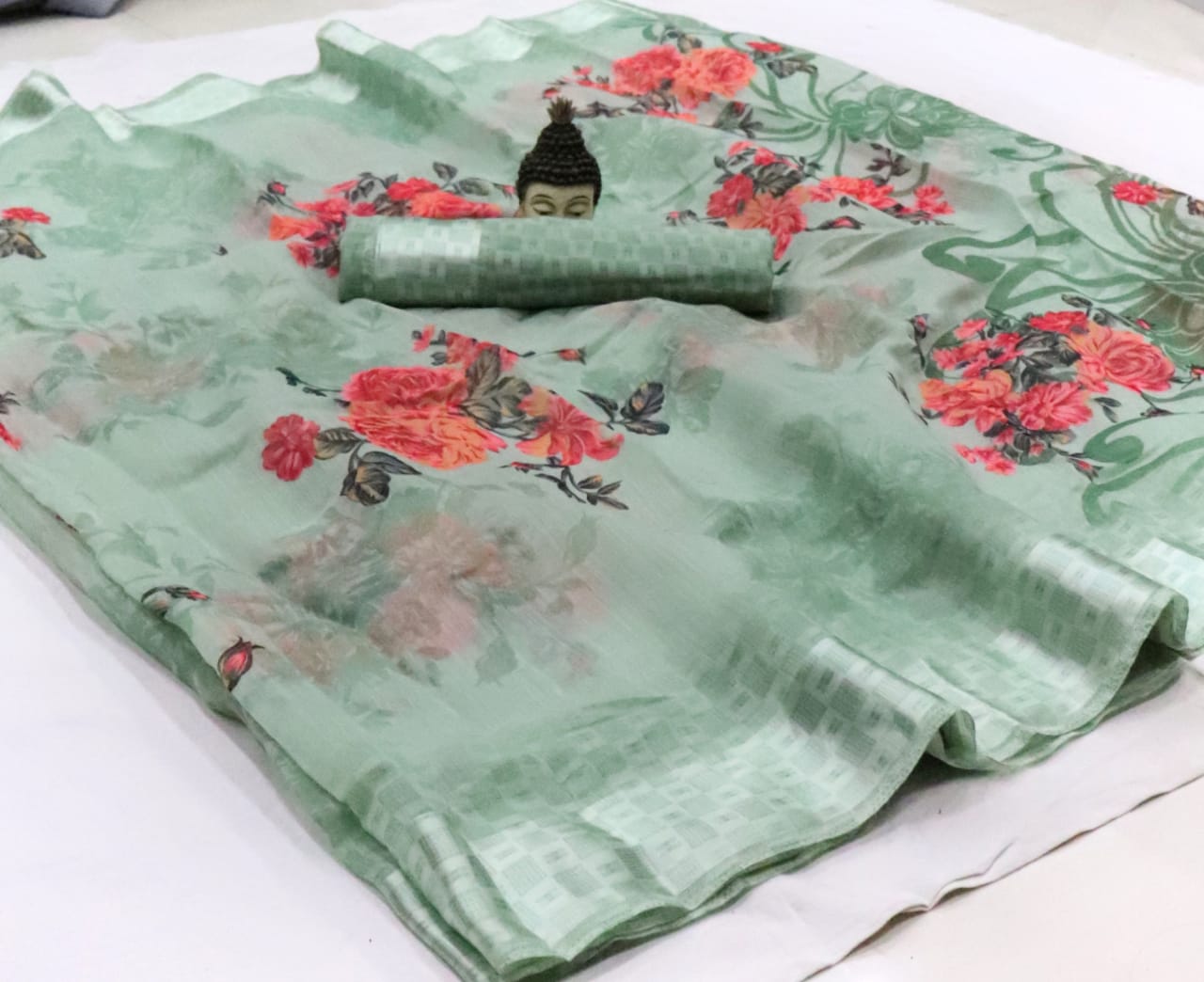 Pink Flower New Hit Design Arrived Casual Wear Cotton Saree With Zari Border & Running Blouse Collection
