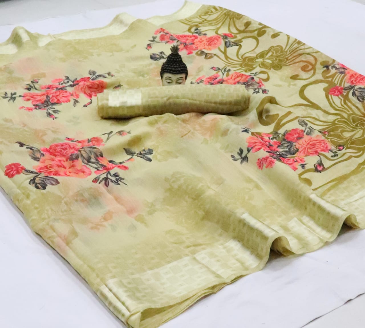 Pink Flower New Hit Design Arrived Casual Wear Cotton Saree With Zari Border & Running Blouse Collection
