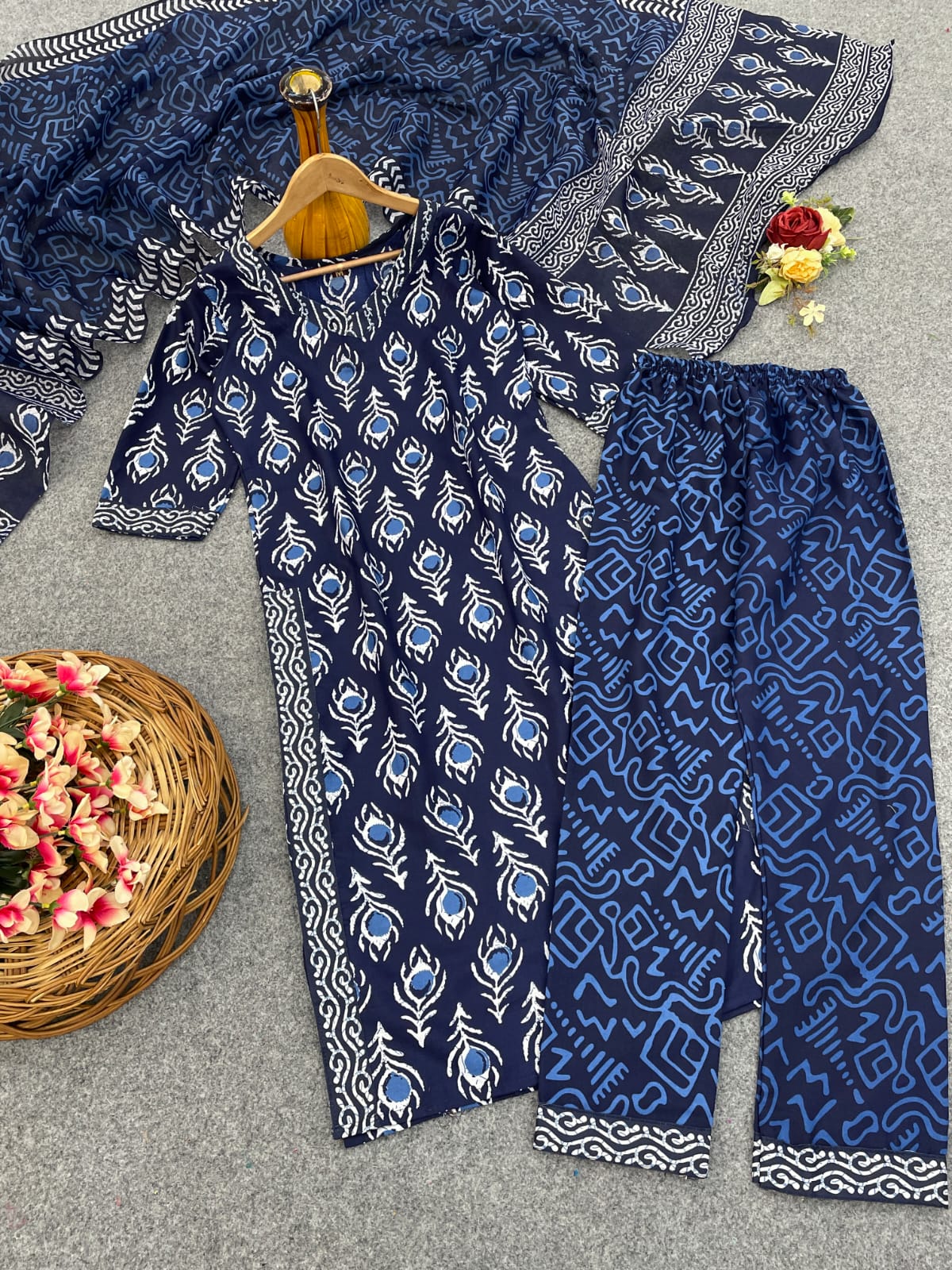 Shamal Printed Cotton Blend Kurti With Bottom Dupatta Suppliers In India