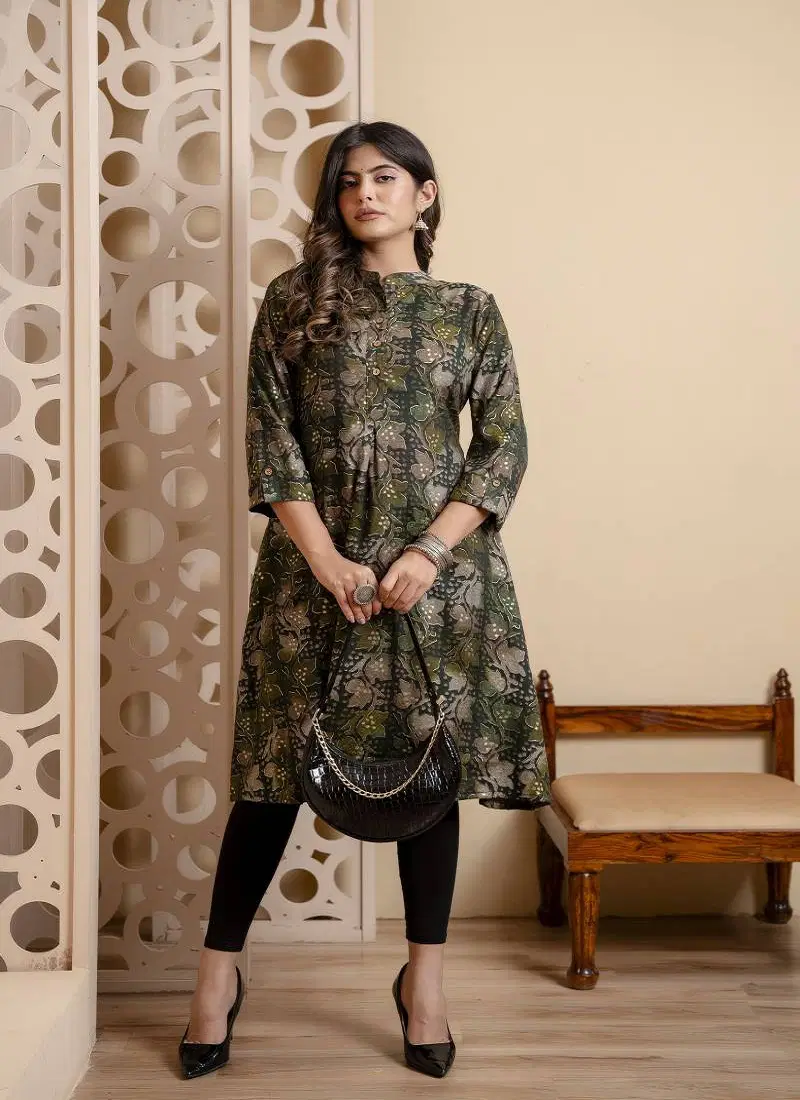 Stylee Girl 18 Casual Wear Rayon Kurtis Wholesale In Delhi