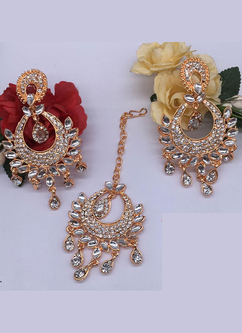Latest Designer Pretty Earrings Collection With Maang Tikka 