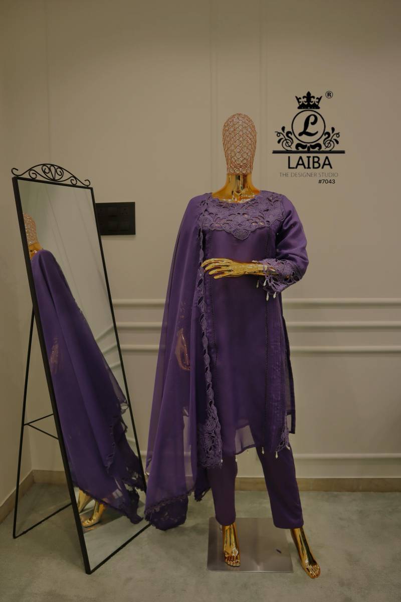 Laiba Am 7043 Organza Pakistani Ready Made Suits Wholesale Clothing Distributors In India
