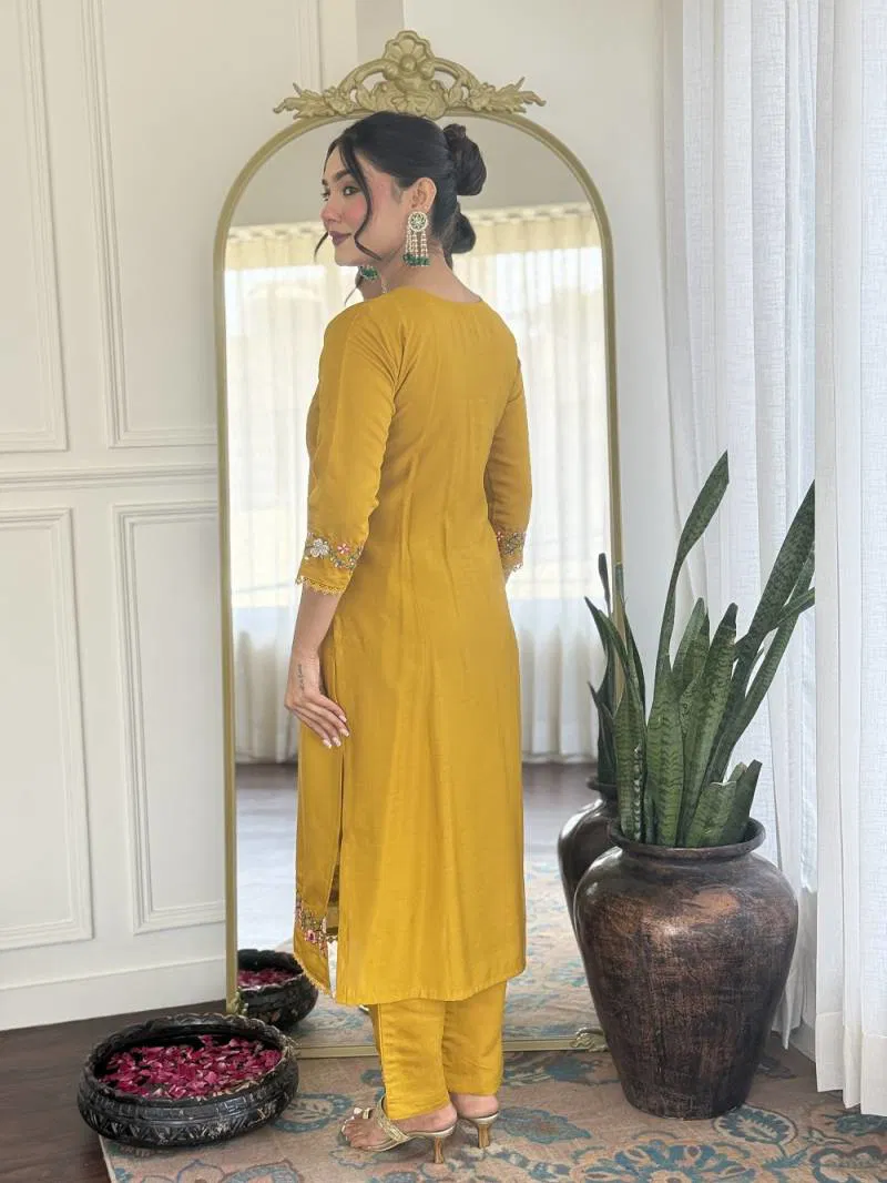 Pihu 01 Chanderi Kurti Bottom With Dupatta Wholesale Clothing Suppliers In India