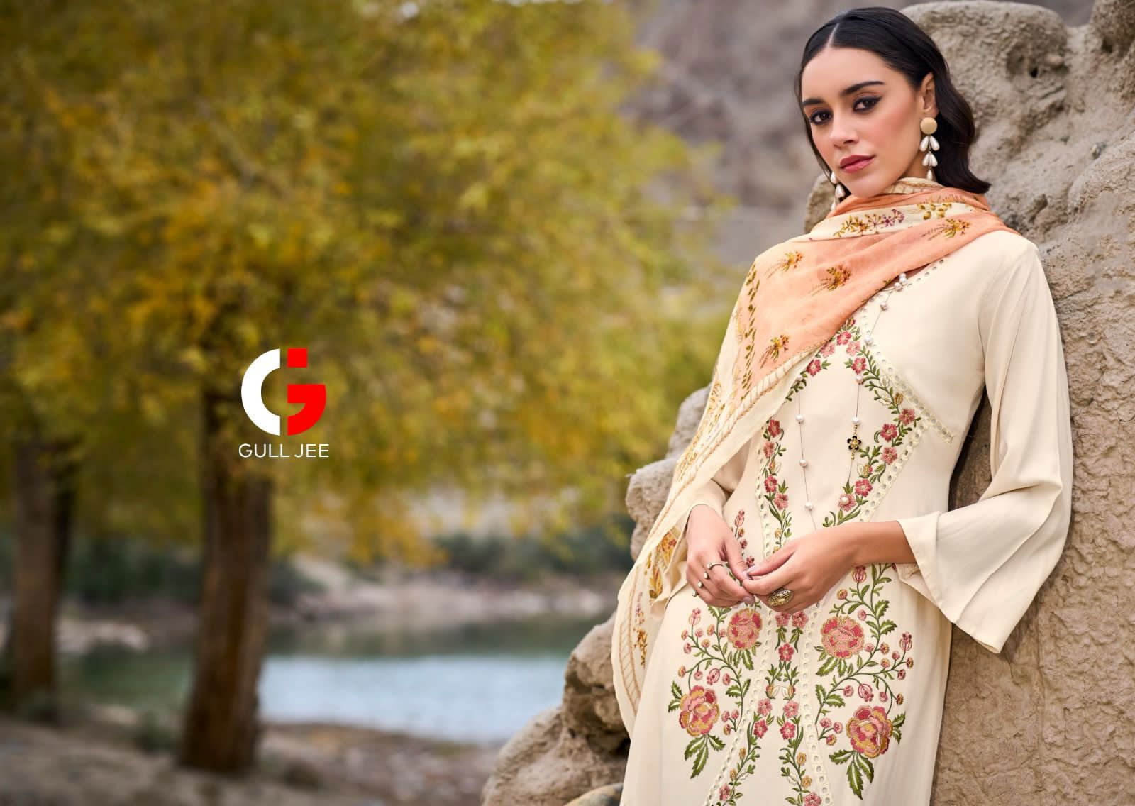 Mehtaab By Gull Jee Viscose Pashmina Kurti Bottom With Dupatta Dress Material Catalog
