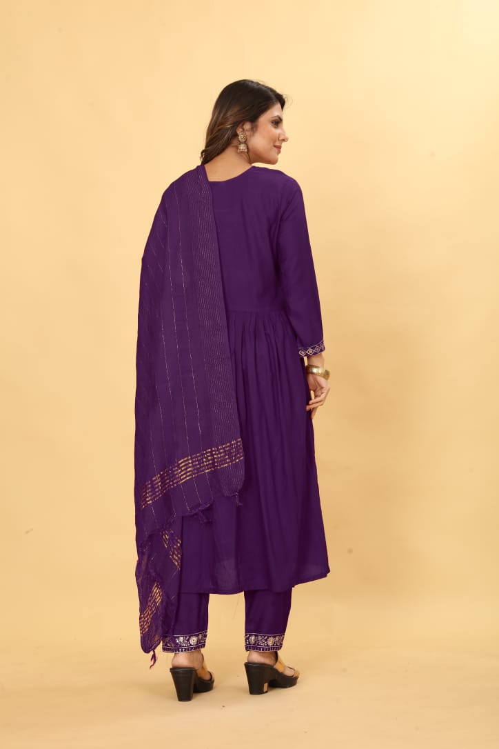 Shamal Reyon Naira Cut Kurti With Bottom Dupatta Suplliers In India