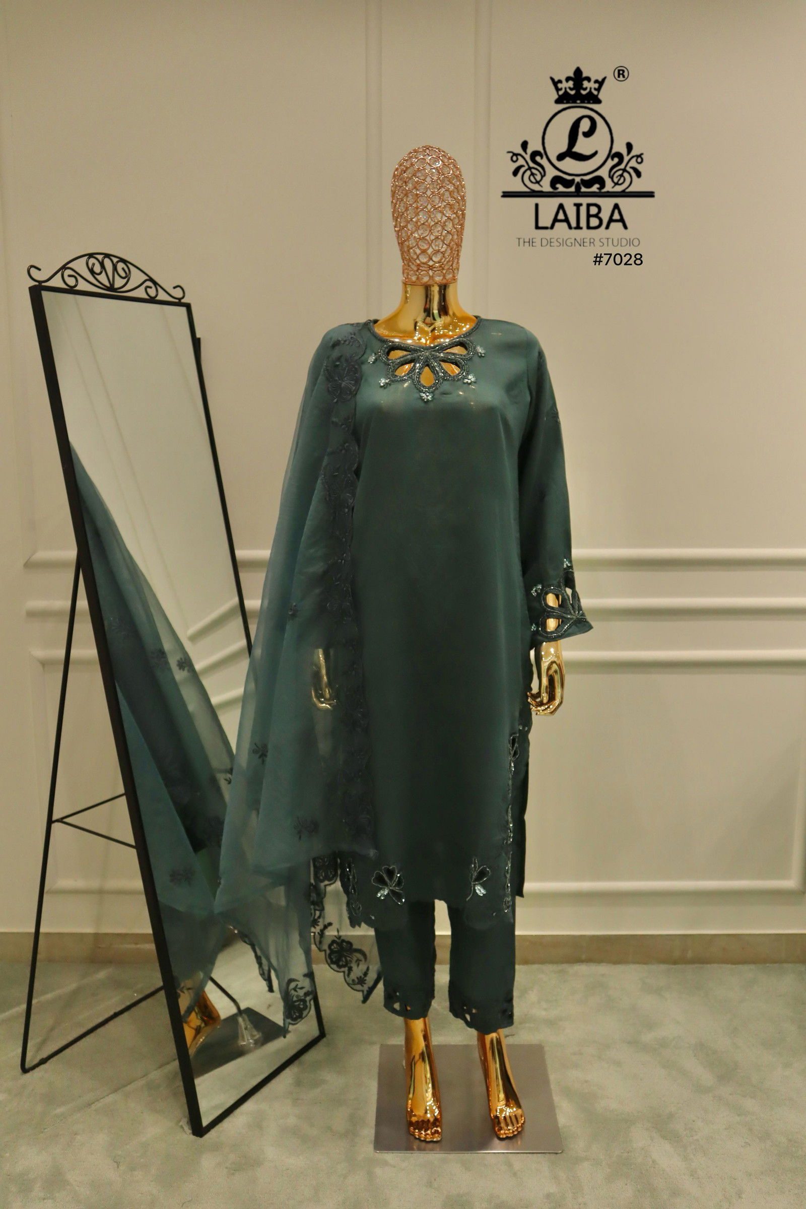 Laiba Am 7028 Viscose Slub Pakistani Ready Made Suits Collection
