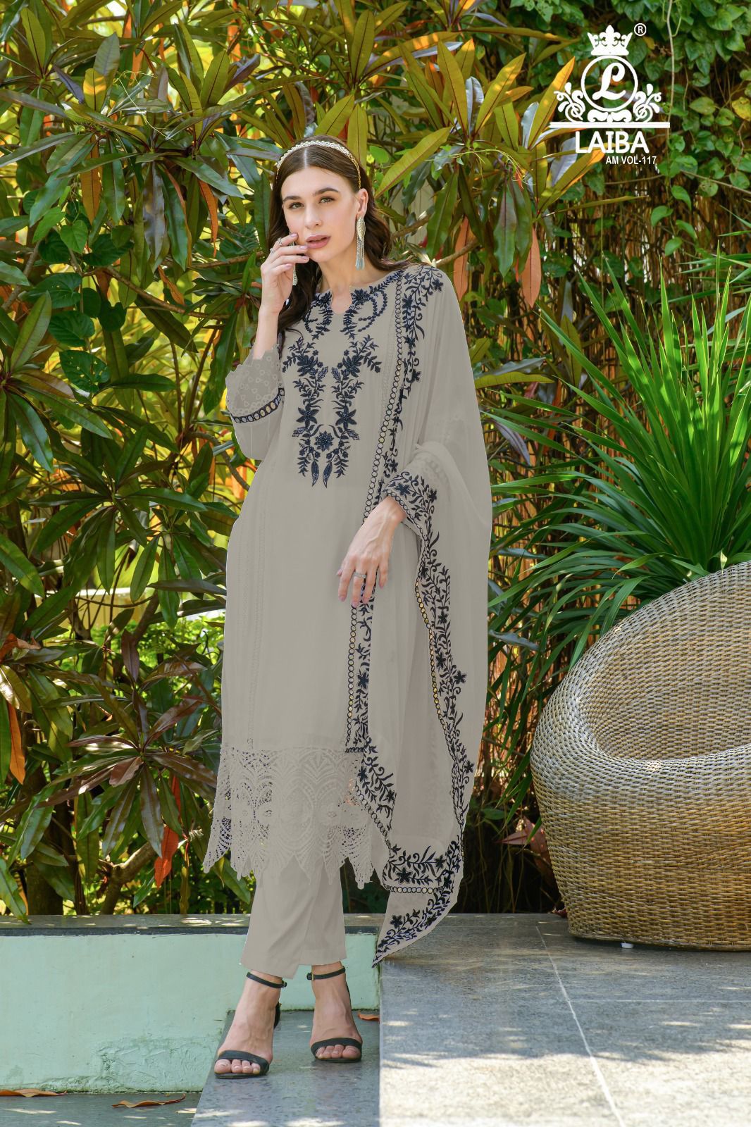 Am Vol 117 By Laiba Pure Georgette Pakistani Readymade Suits