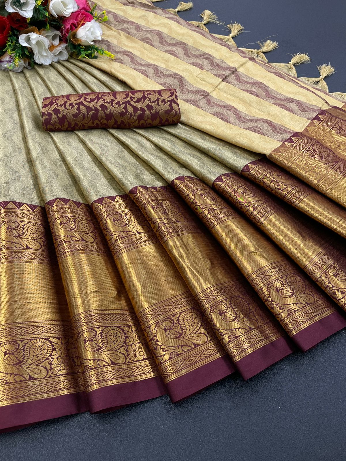 Buy Khaki Brown Pure Handloom Narayanpet Cotton Saree-UNM74620 Online at  Unnatisilks.com|UNM74620