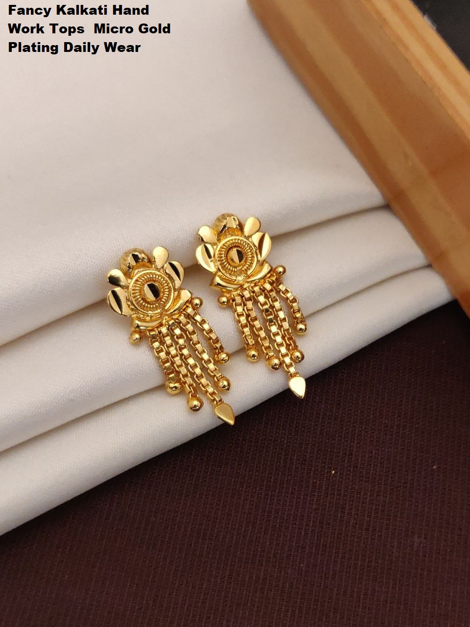 Gold Earrings Designs For Daily Use 2024 | favors.com