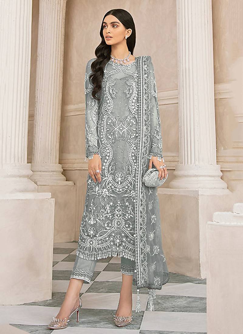 Zeenat Collection Vol 3 - ZN 04 - Original Pakistani Suit | Fancy suit,  Chiffon collection, Wholesale clothing suppliers