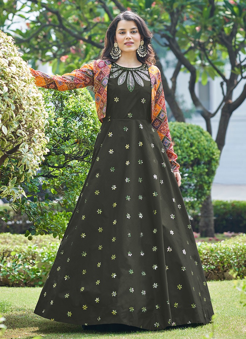 Kachchhi Work New Latest Designer Georgette Navratri Gown, 4 colors at Rs  1699 in Surat