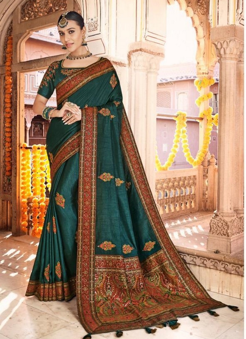Buy Peacock Green Saree In Satin Chinon With Scallop Border And Unstitched  Blouse Piece