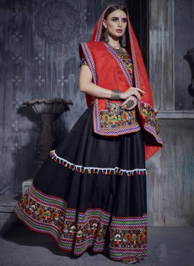 Buy Black Chikankari Raw Silk Readymade Lehenga - Koskii