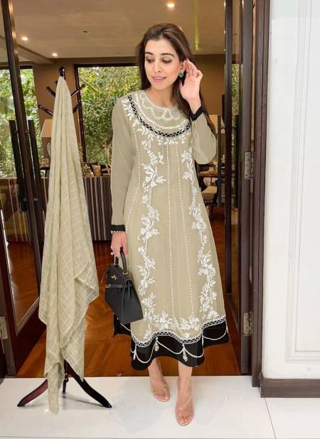 1126 By Safa Fashion Readymade Pakistani Suits Catalog
