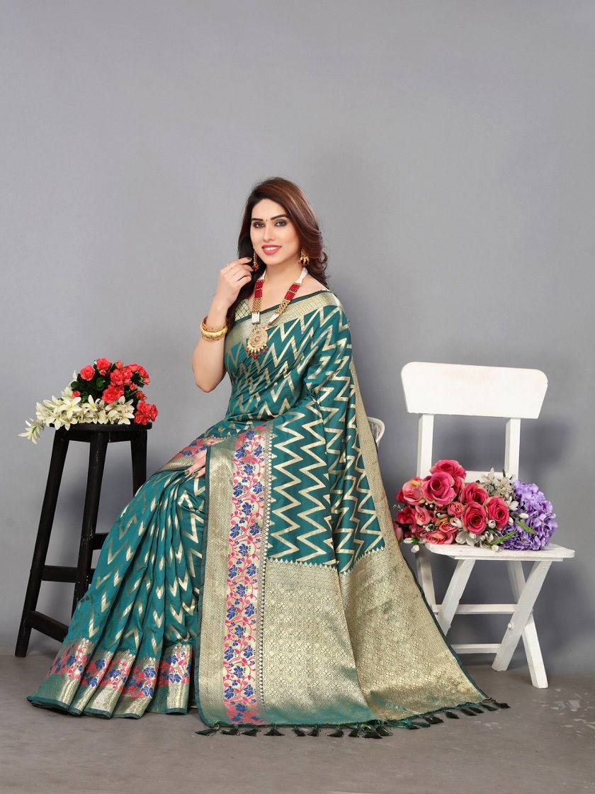 Maahi 77 Wholesale Patola Silk Designer Sarees Catalog