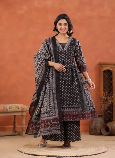 Tanyaa P 286 Cotton Printed Fancy Kurti Bottom With Dupatta Wholesale Online