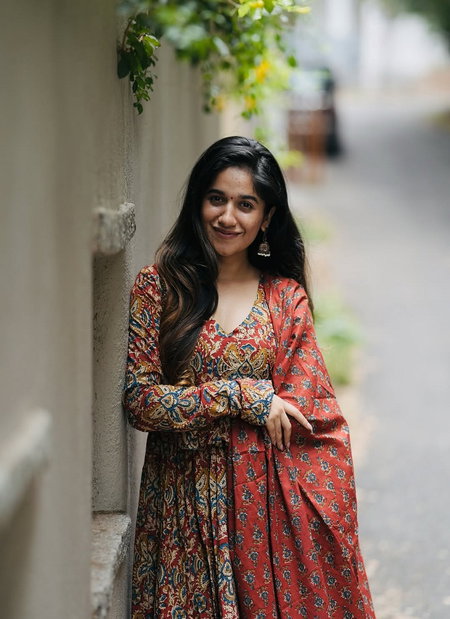 Dhruvi 367 Viscose Fancy Kurti With Bottom Dupatta Wholesalers In Delhi