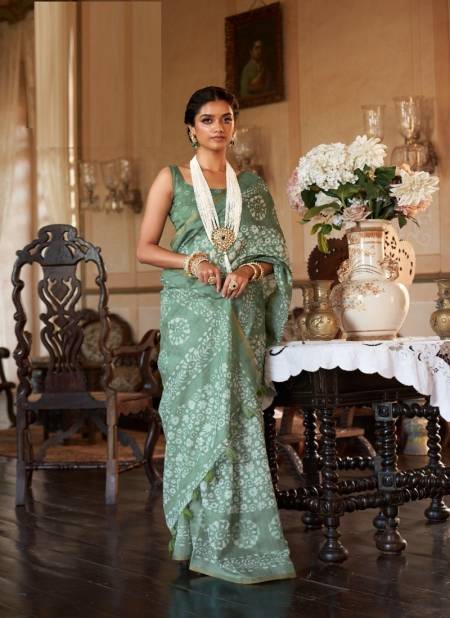 Dark Green Colour Vasundhara R 672 By Rewaa Cotton Saree Catalog 677