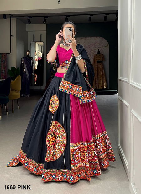 Aawiya 1669 Pink Cotton Navaratri Lehenga Choli Wholesale Price In Surat Catalog