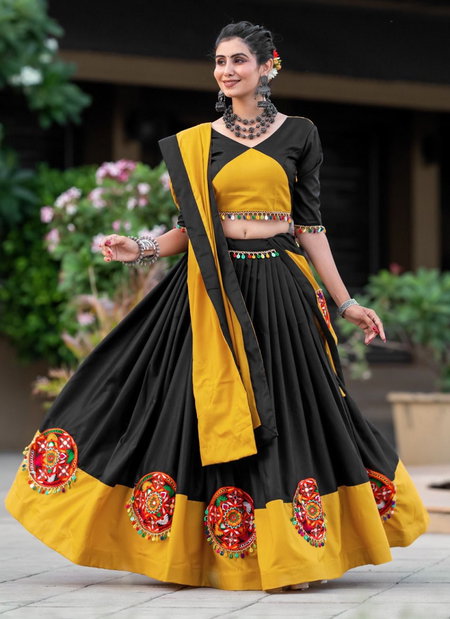 Awy 7066 Yellow Navratri Tradition Lehenga Choli manufacturers