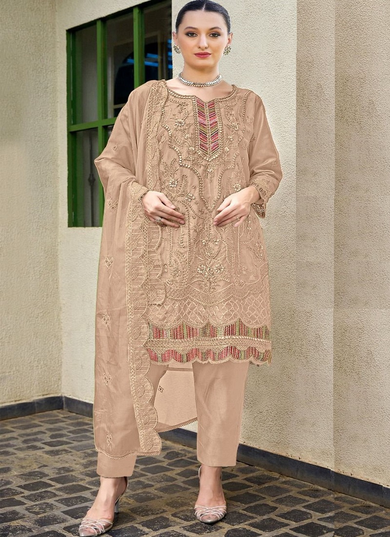 Bilqis B 99 A to D Faux Georgette Pakistani Suits Wholesale Price In Surat
