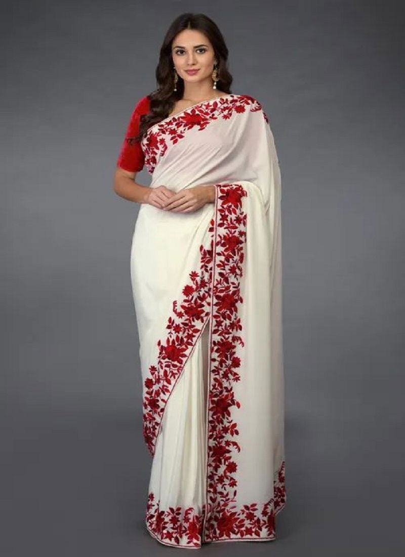 Bt 315 Beautifull Fancy Festive Wear Wholesale Saree Collection