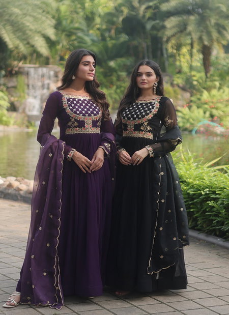 KA 1069 Heavy Wedding Wear Embroidered Gown With Dupatta