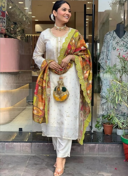 Kalaai Designer Off White Chanderi Printed Kurti With Bottom Dupatta Wholesale Online
