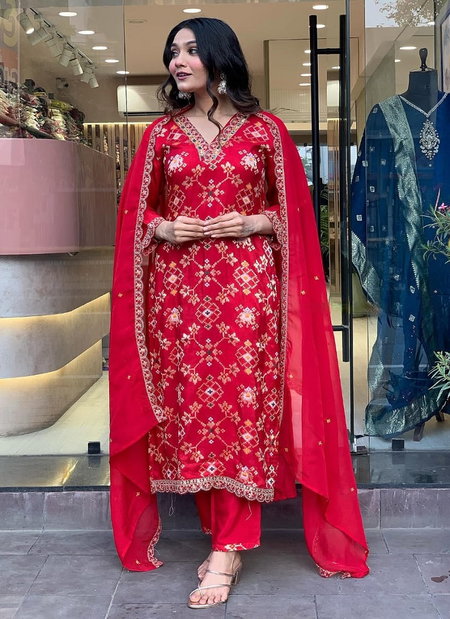 KF Vi Megha Kalaai Viscose Nylon Jacquard Designer Kurti With Bottom Dupatta Wholesale Price In Surat