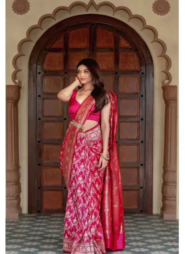 KT 126 Designer Wedding Wear Banarasi Soft Silk Saree Suppliers In India