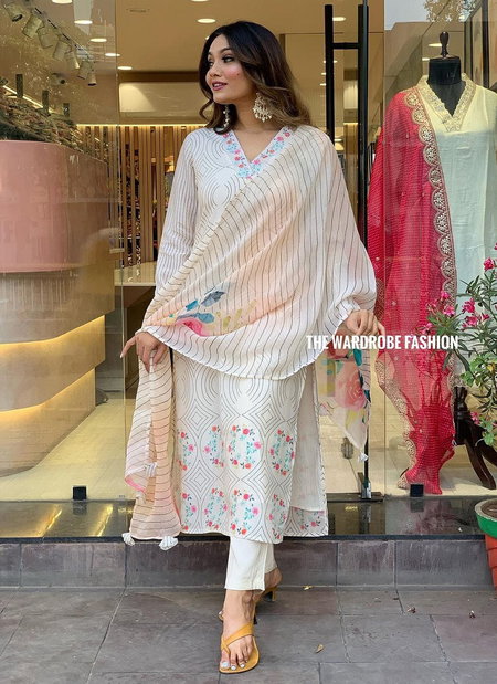 MT Summer Special Chinon Printed Kurti With Bottom Dupatta Wholesale Shop In Surat
