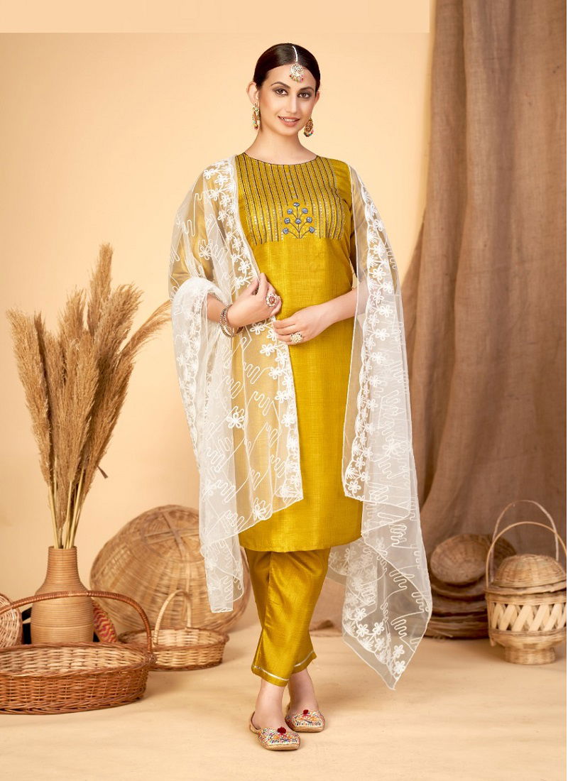 Naari Catalog
