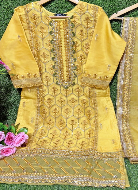 R 1115 nx By Ramsha Organza Embroidery Pakistani Readymade Suits Wholesale Shop In Surat 