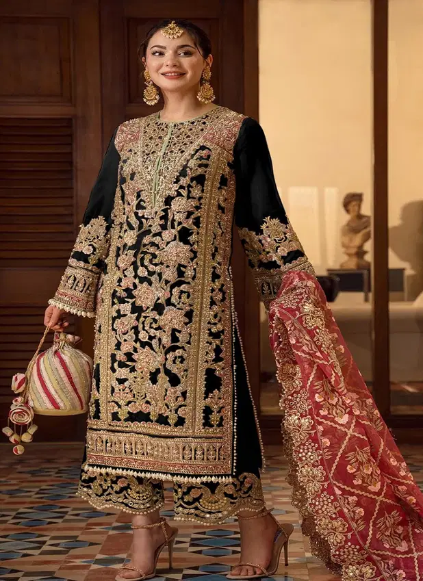 R 1151 Ramsha Cream And Black Georgette Pakistani Readymade Suits Wholesale Price In Surat
