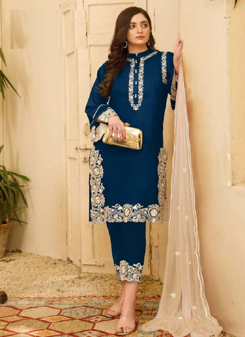 Safa Fashion 1027 Pakistani Suit Catalog