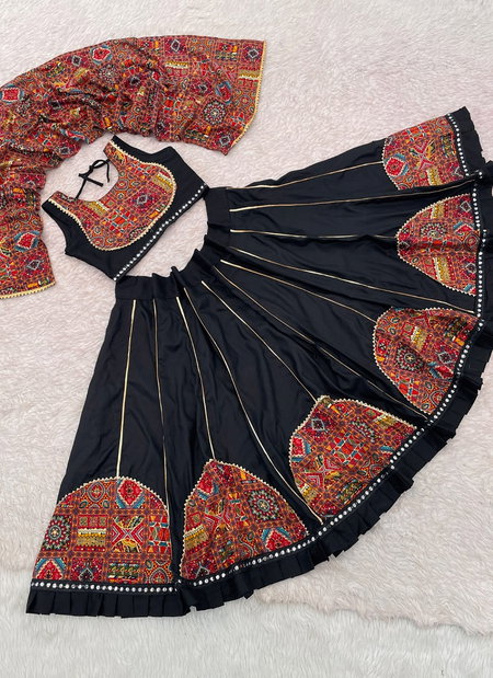 SV Rayon Cotton Kids Navratri Special Girls Lehenga Choli Wholesale Shop In 