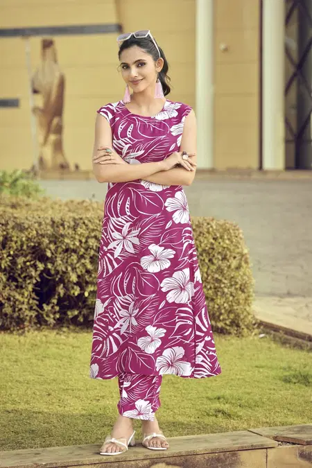 Olivia Vol 4 By Tips And Tops Rayon Online Kurti With Bottom Wholesale