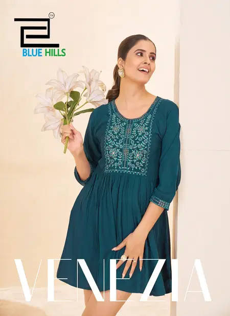 Venezia By Blue Hills Rayon Rinkle Ladies Short Top Wholesalers In Surat
