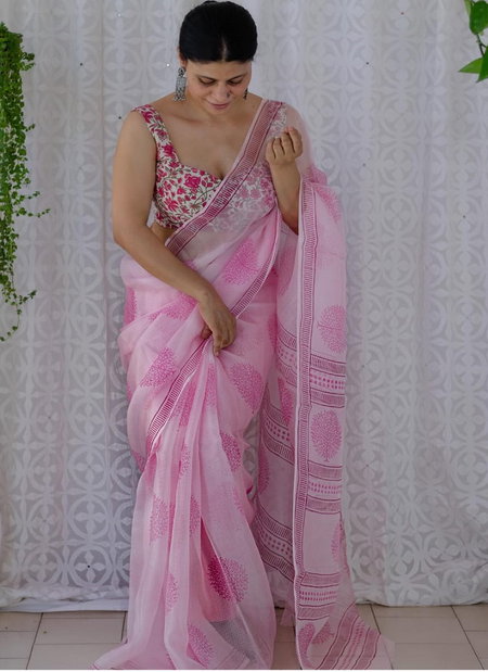 VK 4218 Mono Cotton Printed Sarees Wholesale Price In Surat