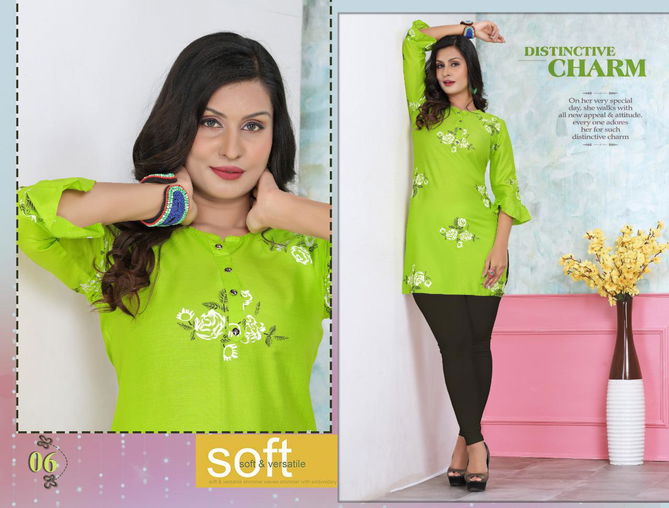 Trendy Aktara Regular Latest Designer Casual Wear Heavy Rayon Crepe Printed Kurtis Collection